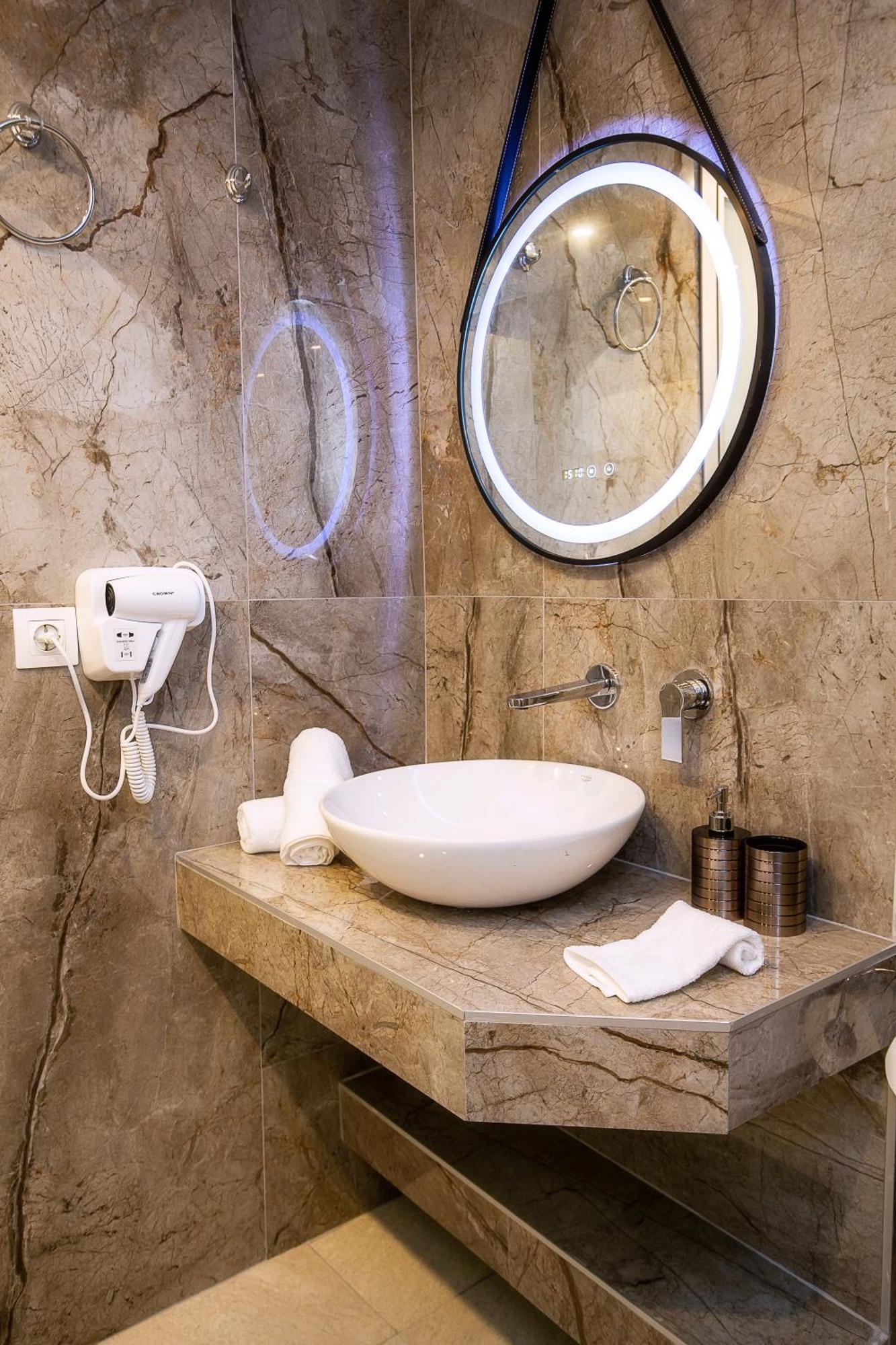 לימנריה Vlashi Apartments מראה חיצוני תמונה